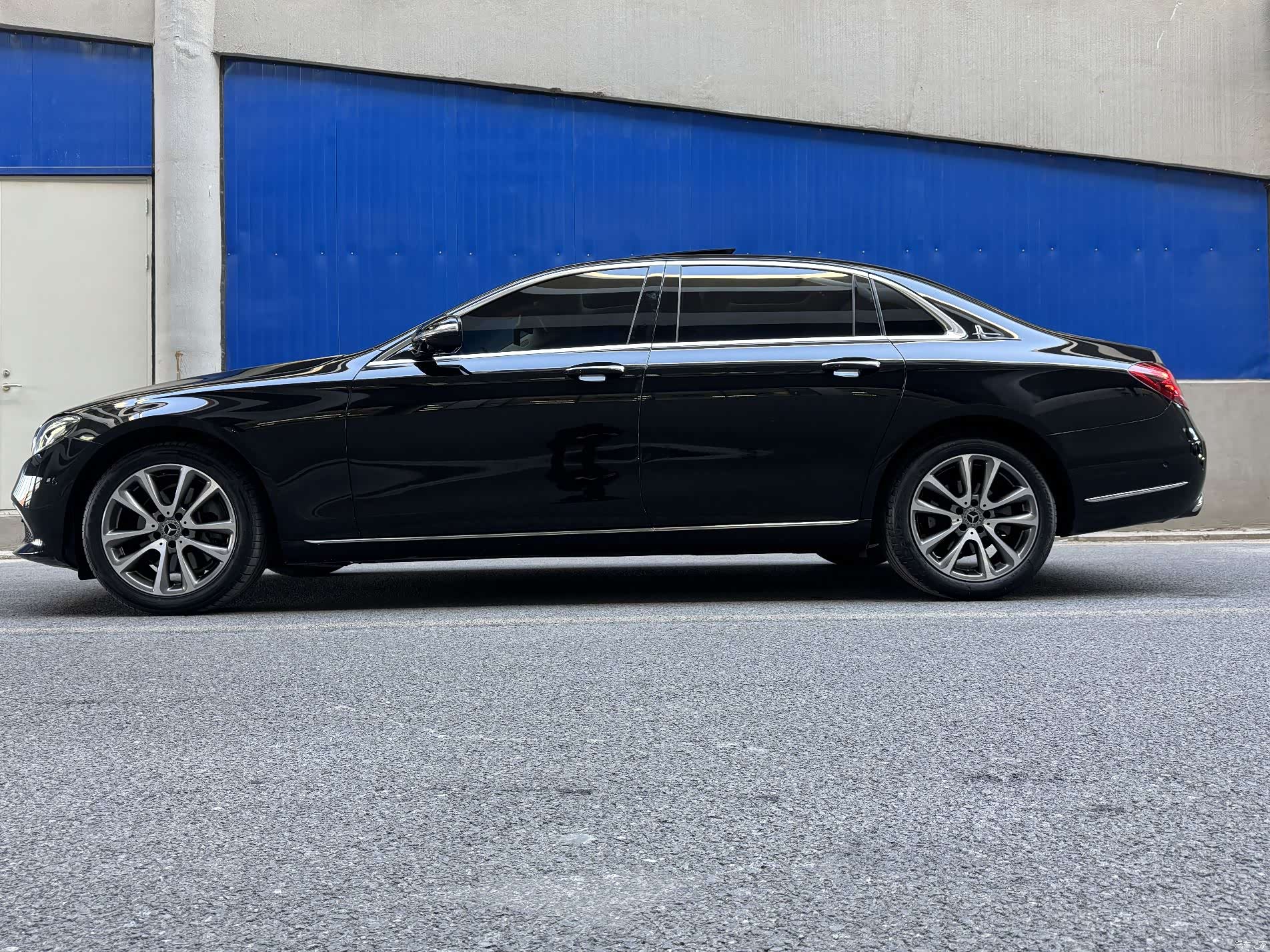 Mercedes-Benz E-Class, 2018 4