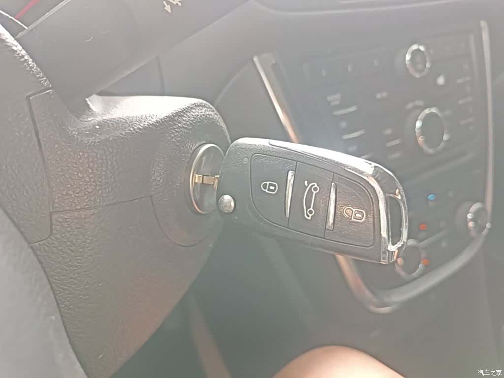 Buick Encore, 2015 9