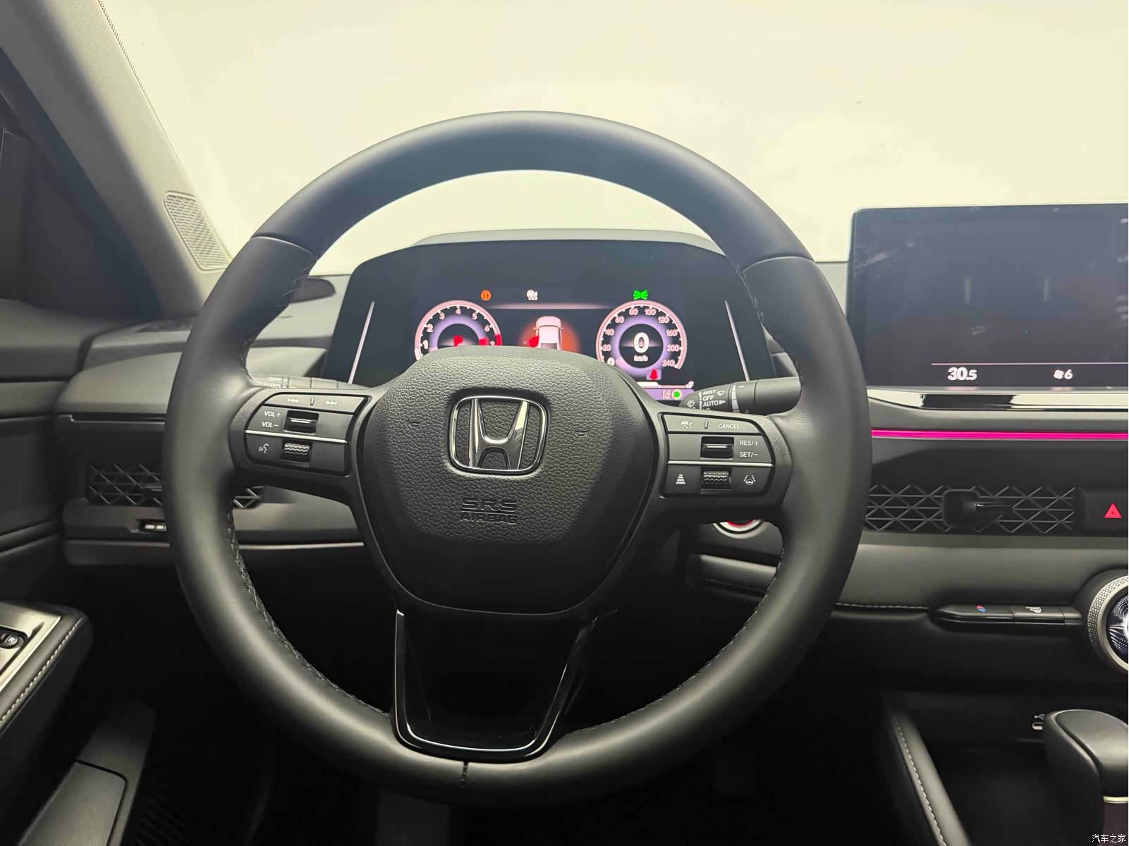 Honda Accord, 2025 12