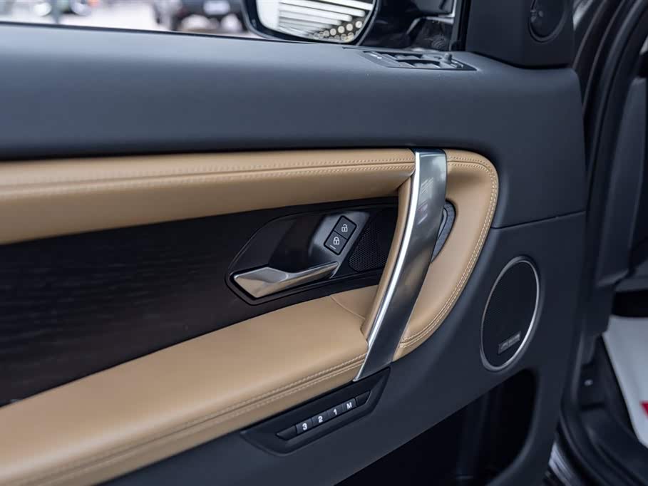 Land Rover Discover sports