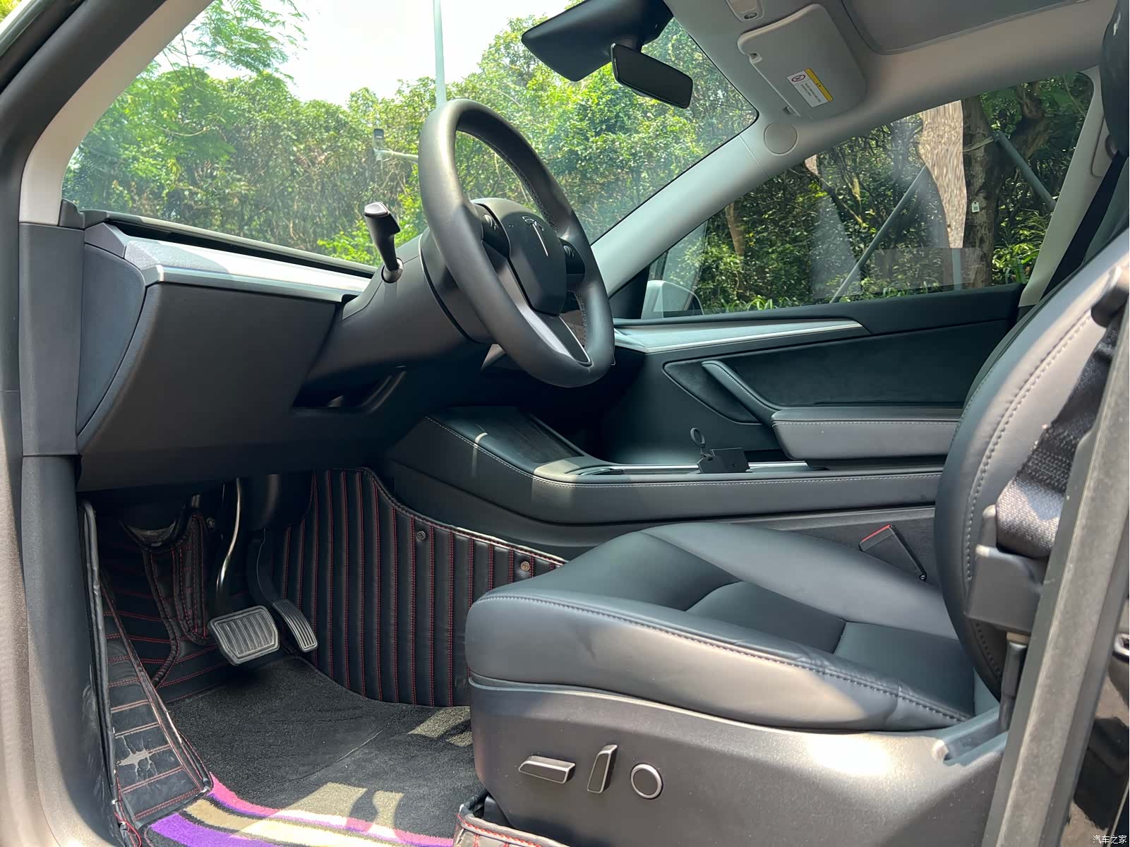 Tesla Model Y, 2023 7