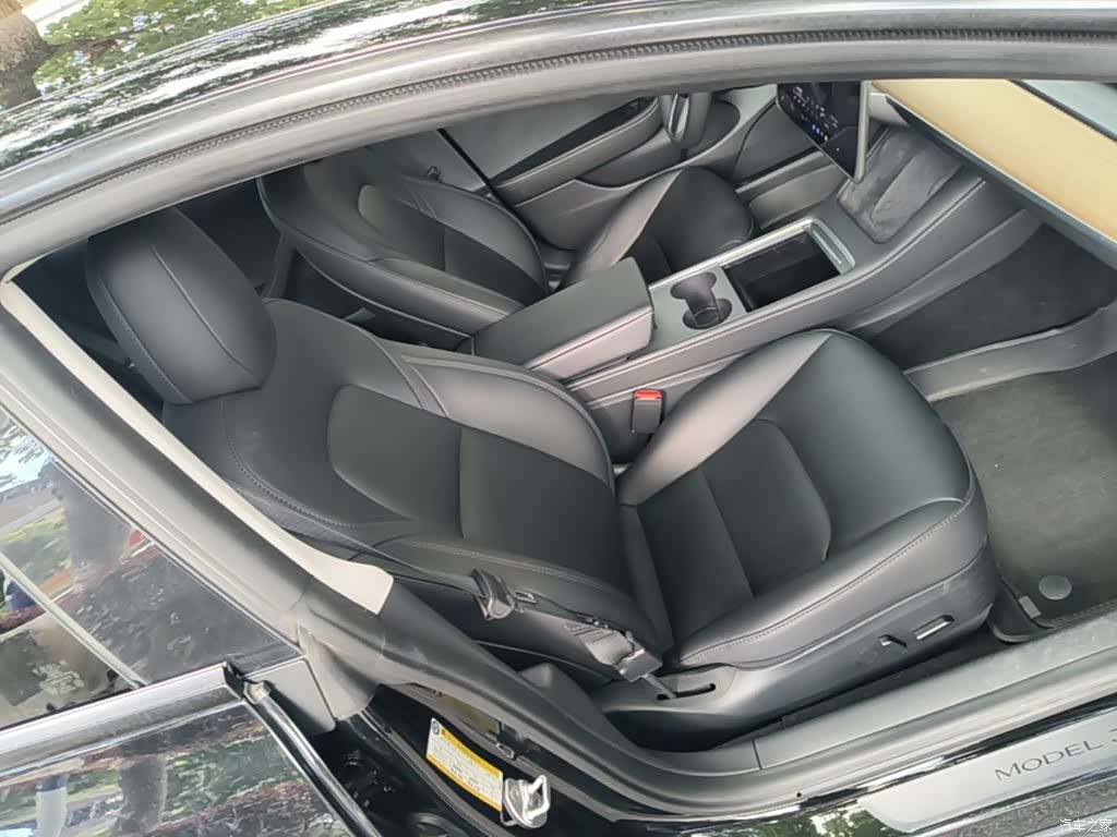 Tesla Model 3, 2023 25