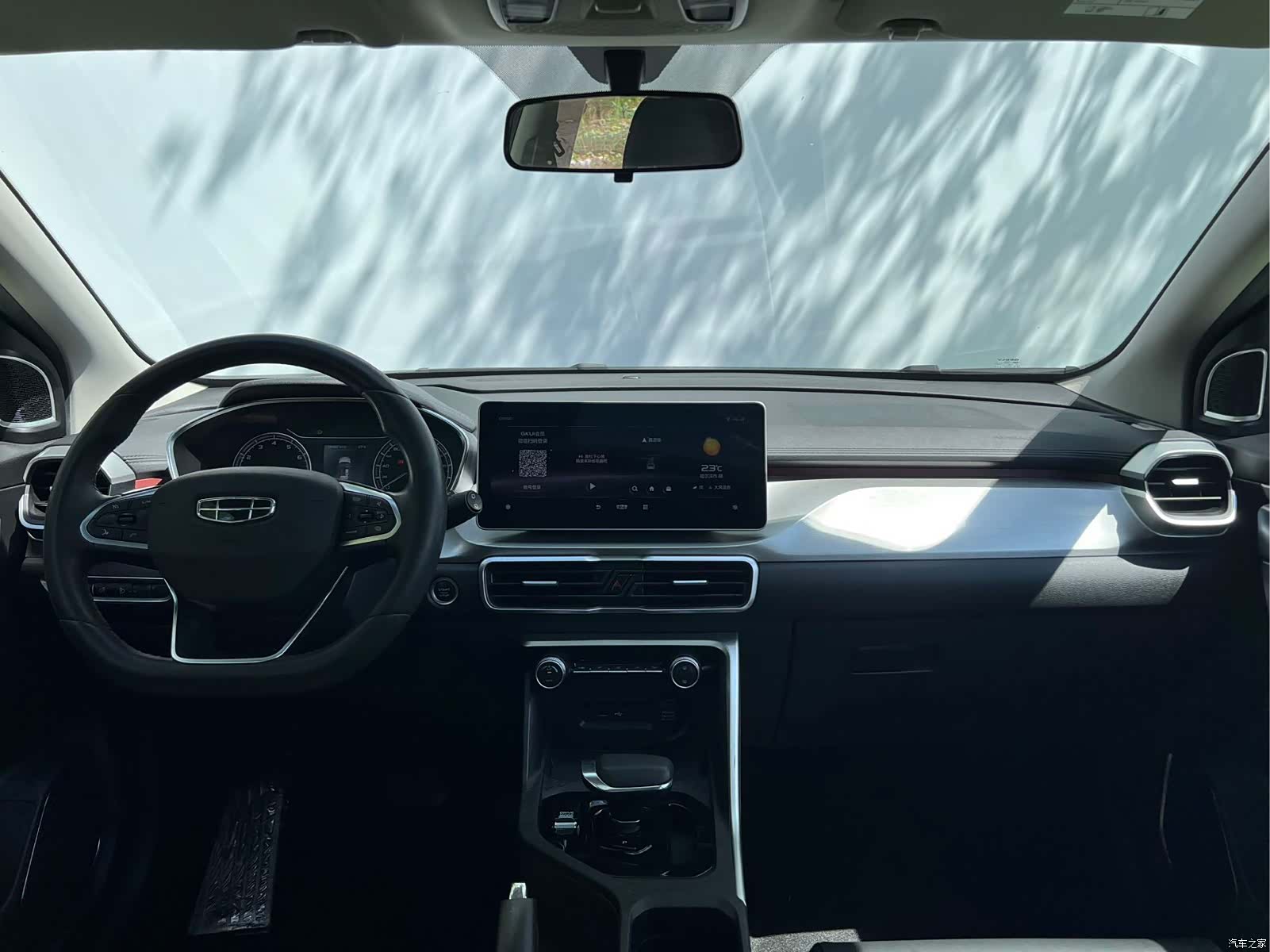 Geely Coolray, 2021 все фото