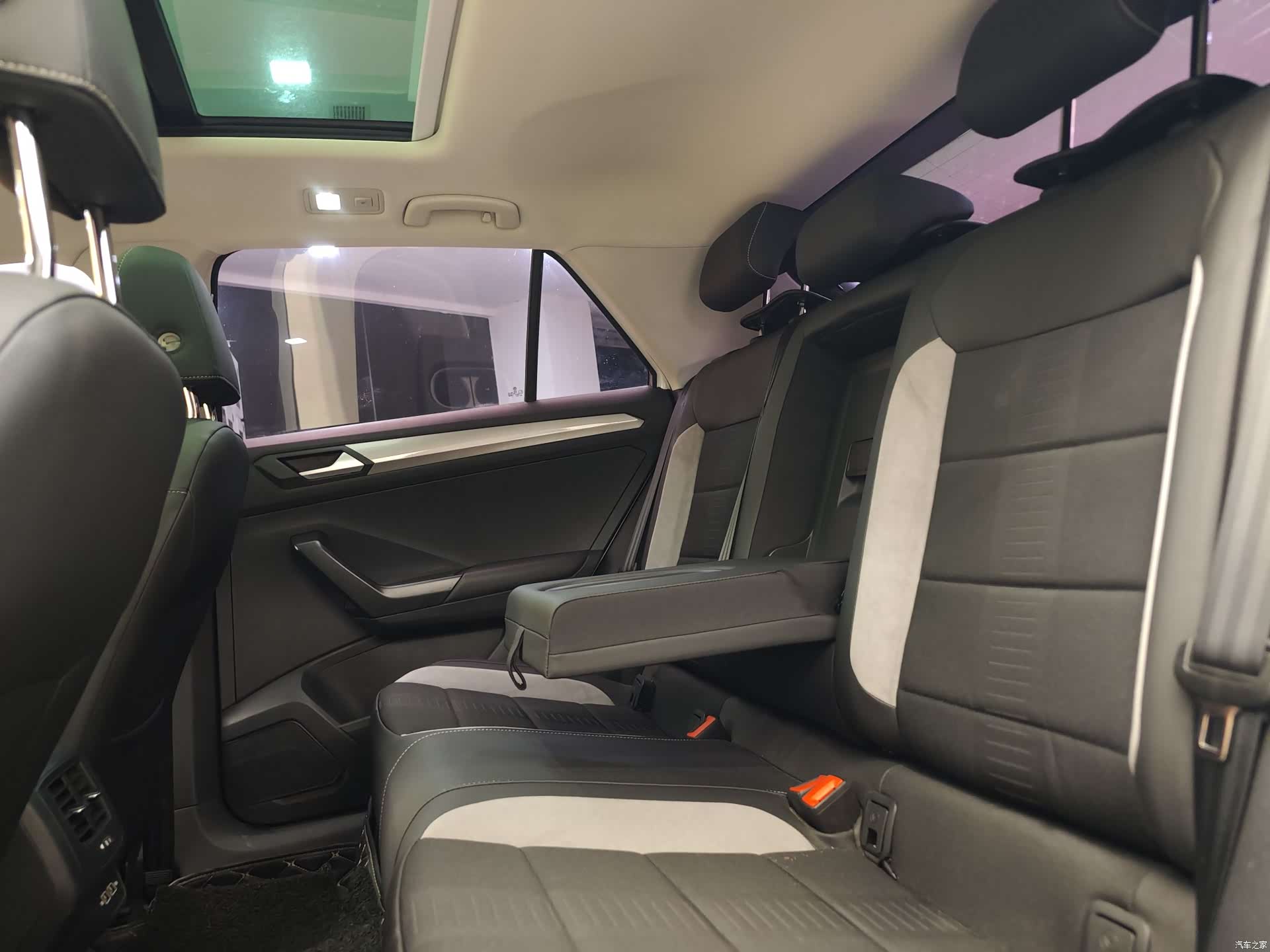 Volkswagen T-ROC, 2020 23