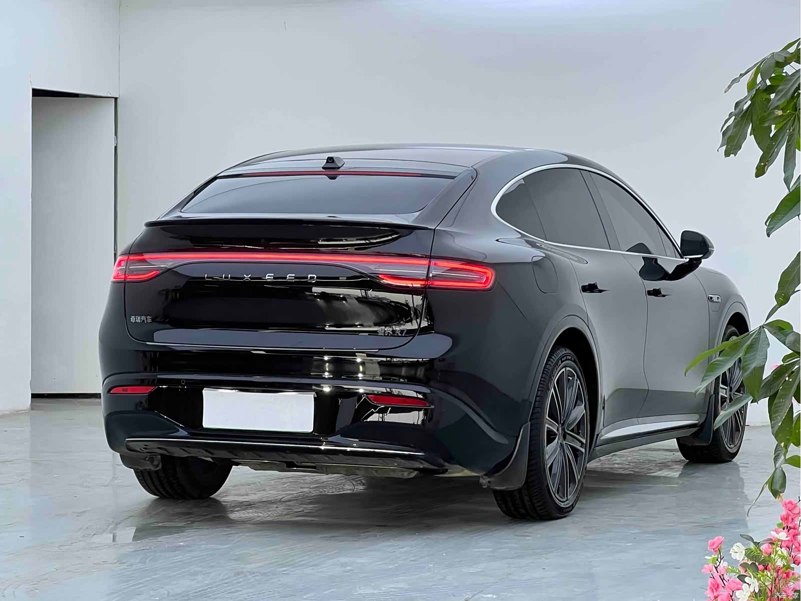 Luxeed R7, 2025 9