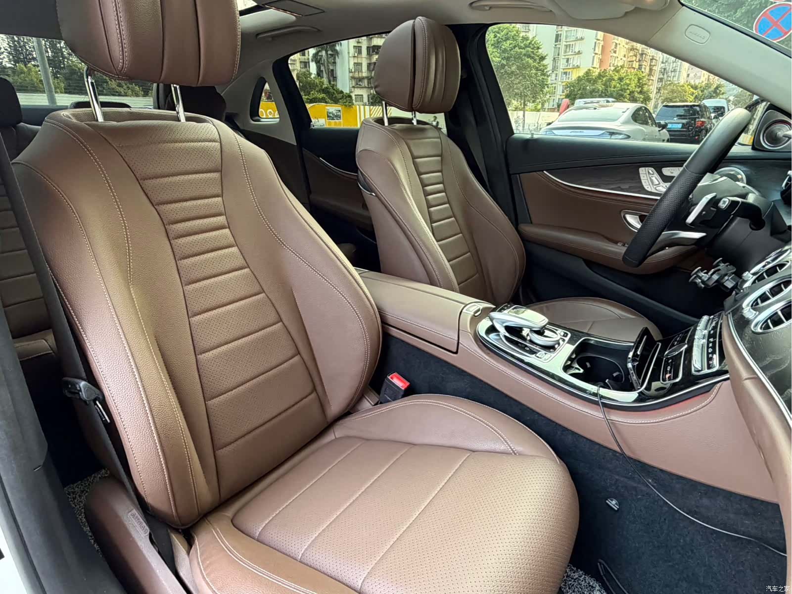Mercedes-Benz E-Class, 2016 13