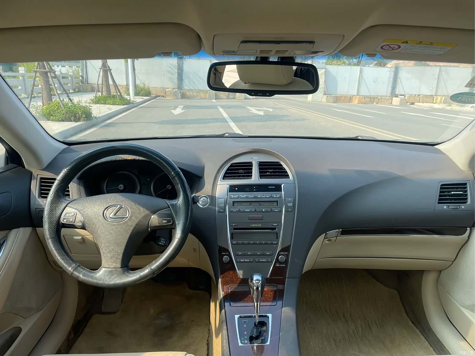 Lexus ES, 2010 8