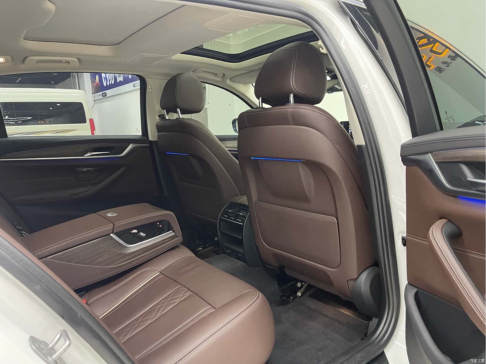 BMW 5 Series, 2018 10