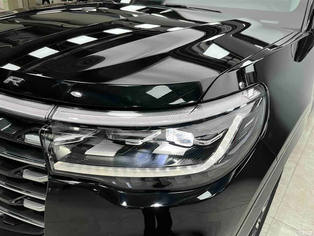 Ford Explorer, 2023 19