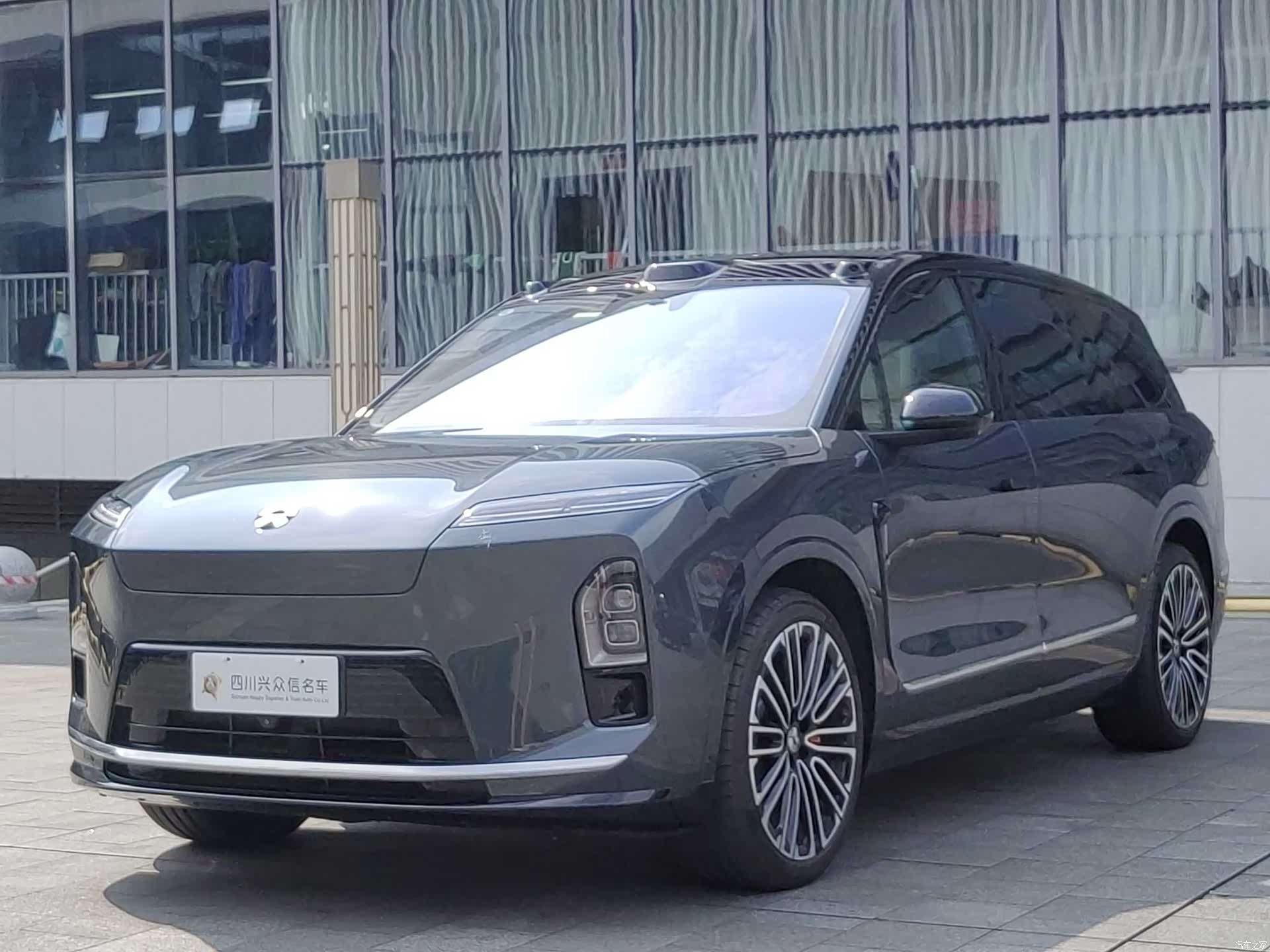 NIO ES8, 2025 1
