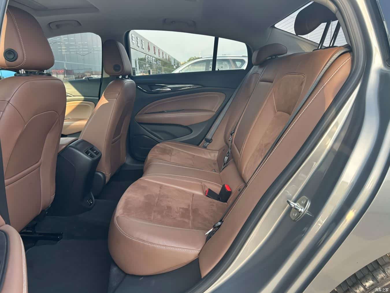 Buick Regal, 2017 все фото