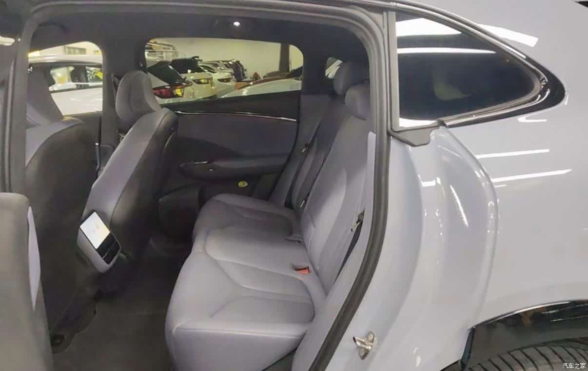 Xpeng G7, 2025 3