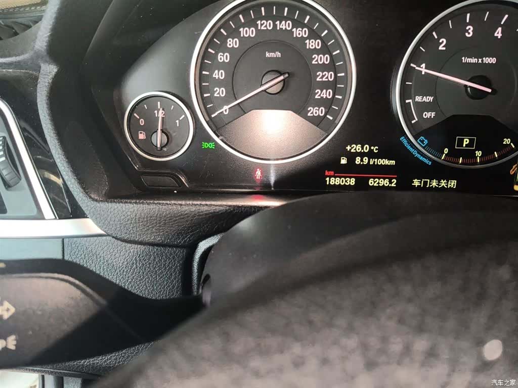 BMW 3 Series, 2018 все фото