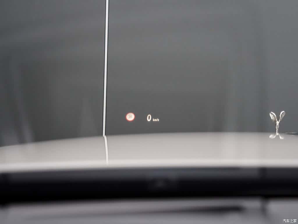 Rolls-Royce Wraith, 2021 13