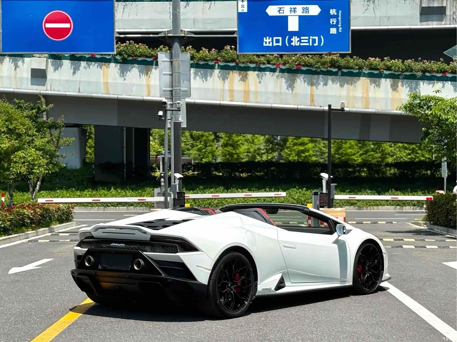 Lamborghini Huracán, 2023 7