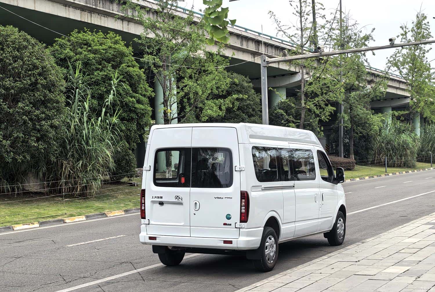 Maxus V80, 2025 7