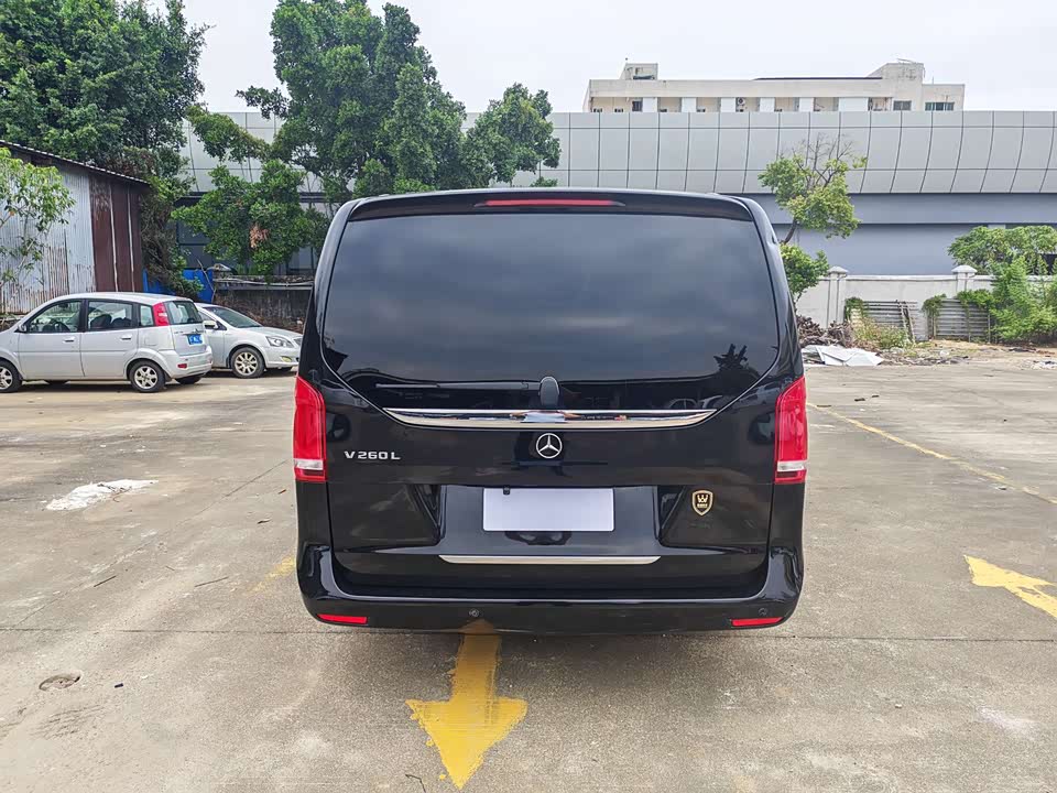 Mercedes-Benz V-class