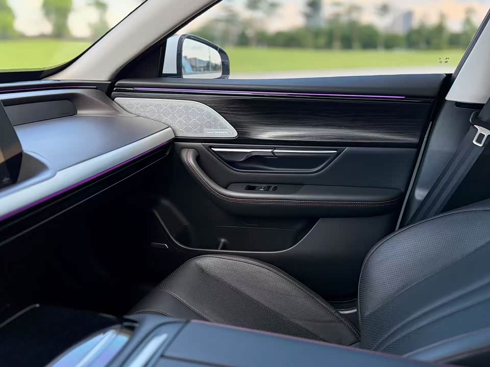 XPENG P7