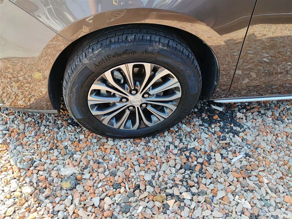 Buick GL8, 2023 25