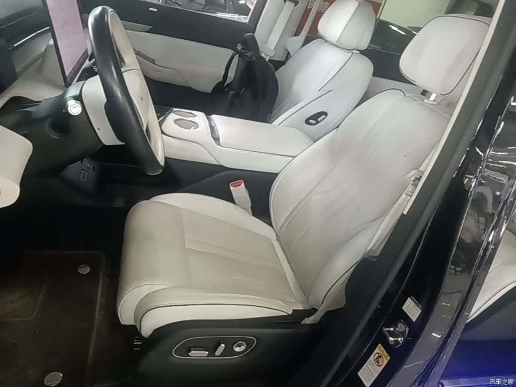 Xpeng X9, 2024 15