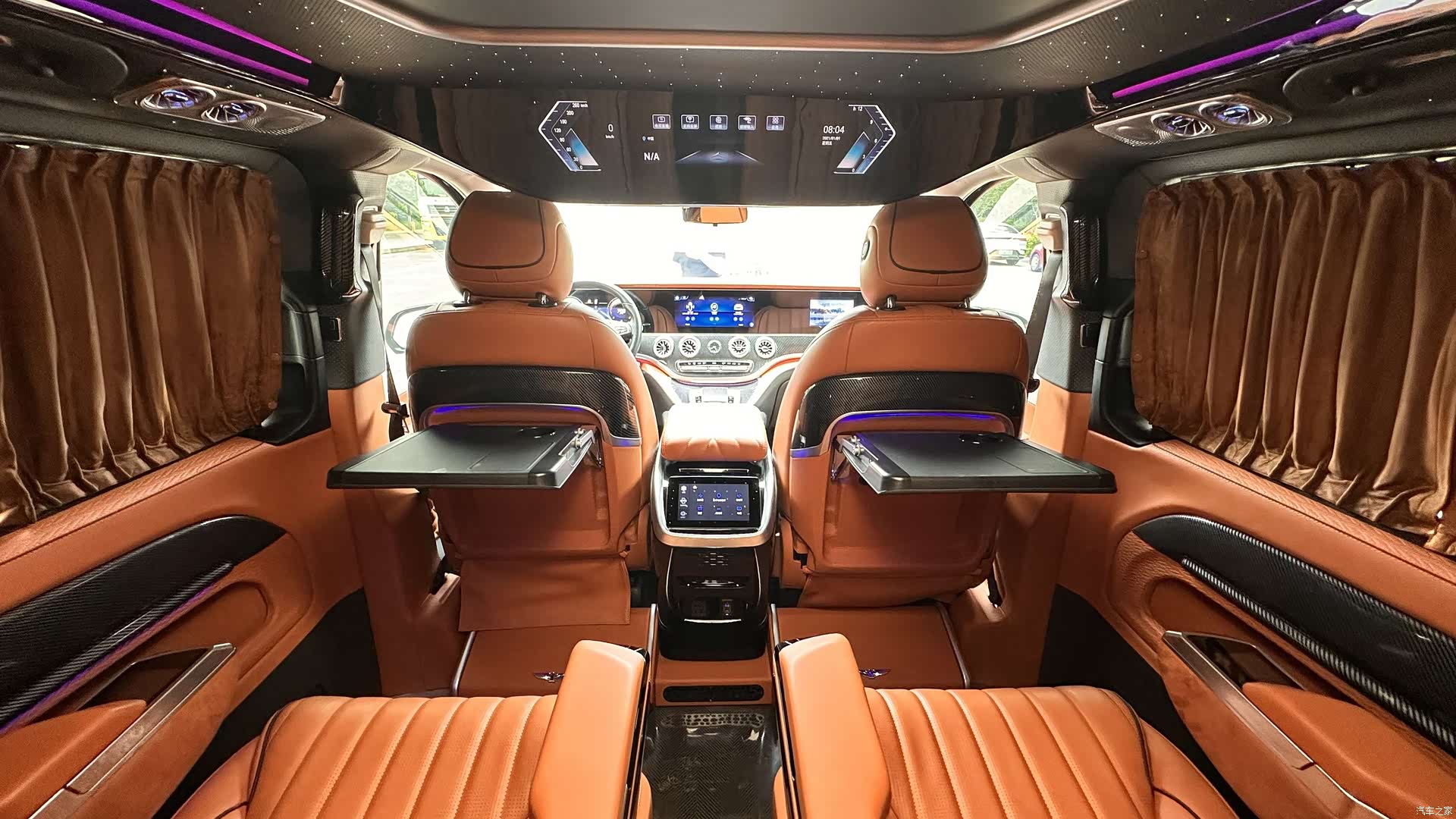 Mercedes-Benz 7, 2024 9