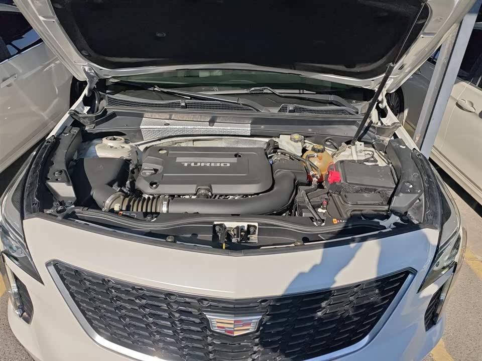 Cadillac XT4