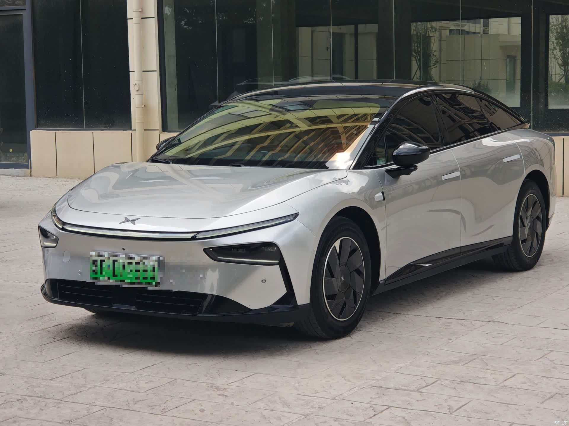 Xpeng P7, 2025 1