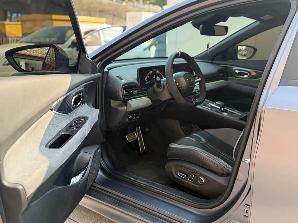 Trumpchi Shadow Leopard