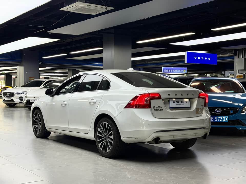 Volvo S60