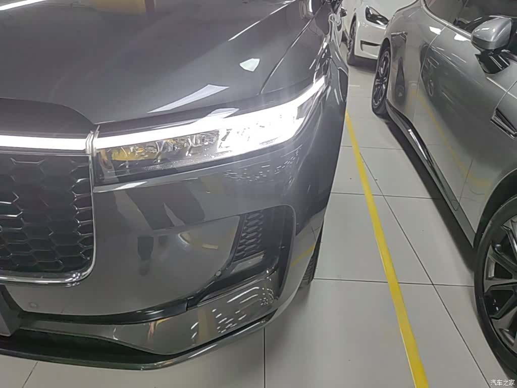 Li Auto ONE, 2022 24