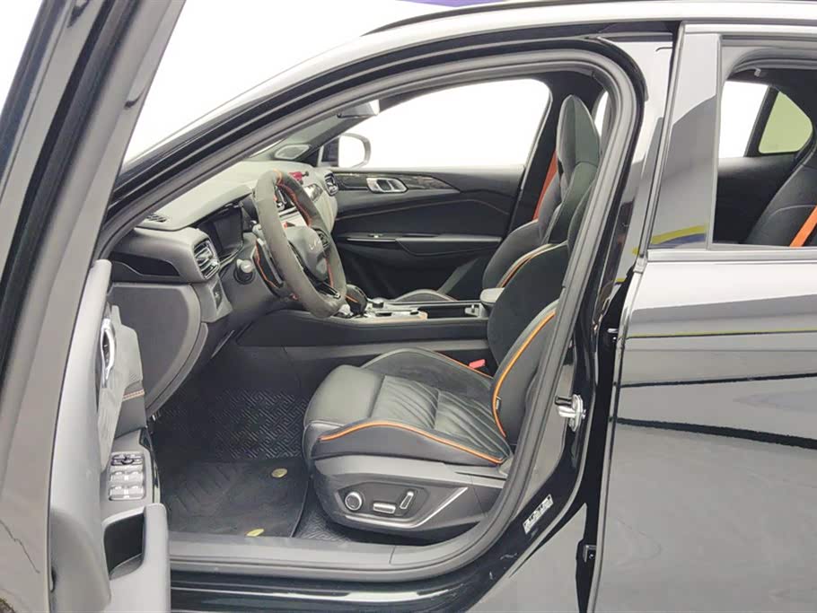 Lynk & Co 02 Hatchback