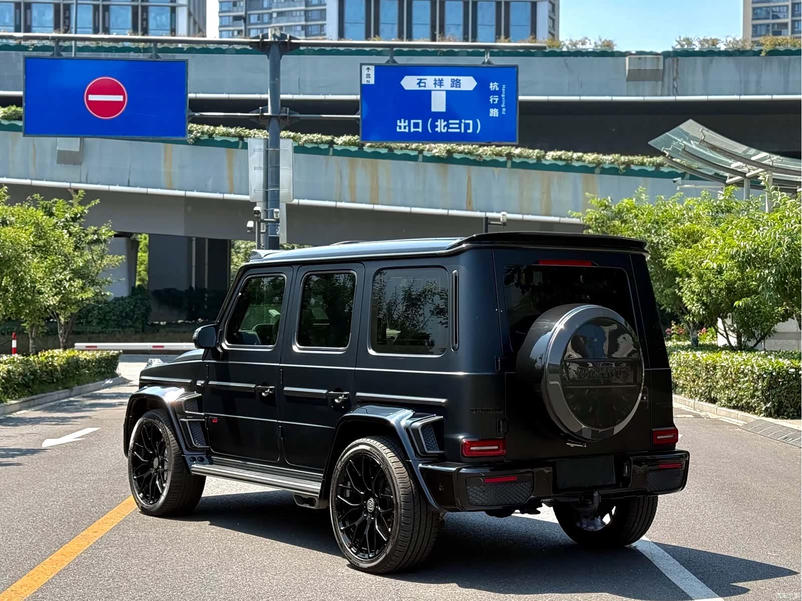Mercedes-Benz G-Class, 2023 9
