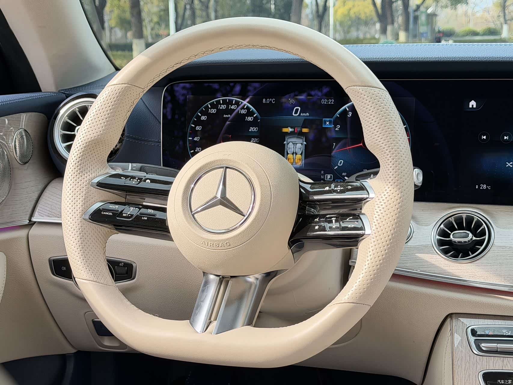 Mercedes-Benz E-Class, 2022 8