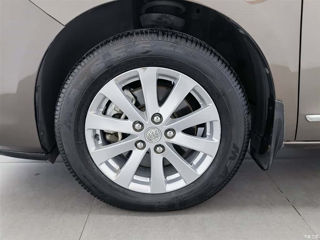 Buick GL8, 2018 17