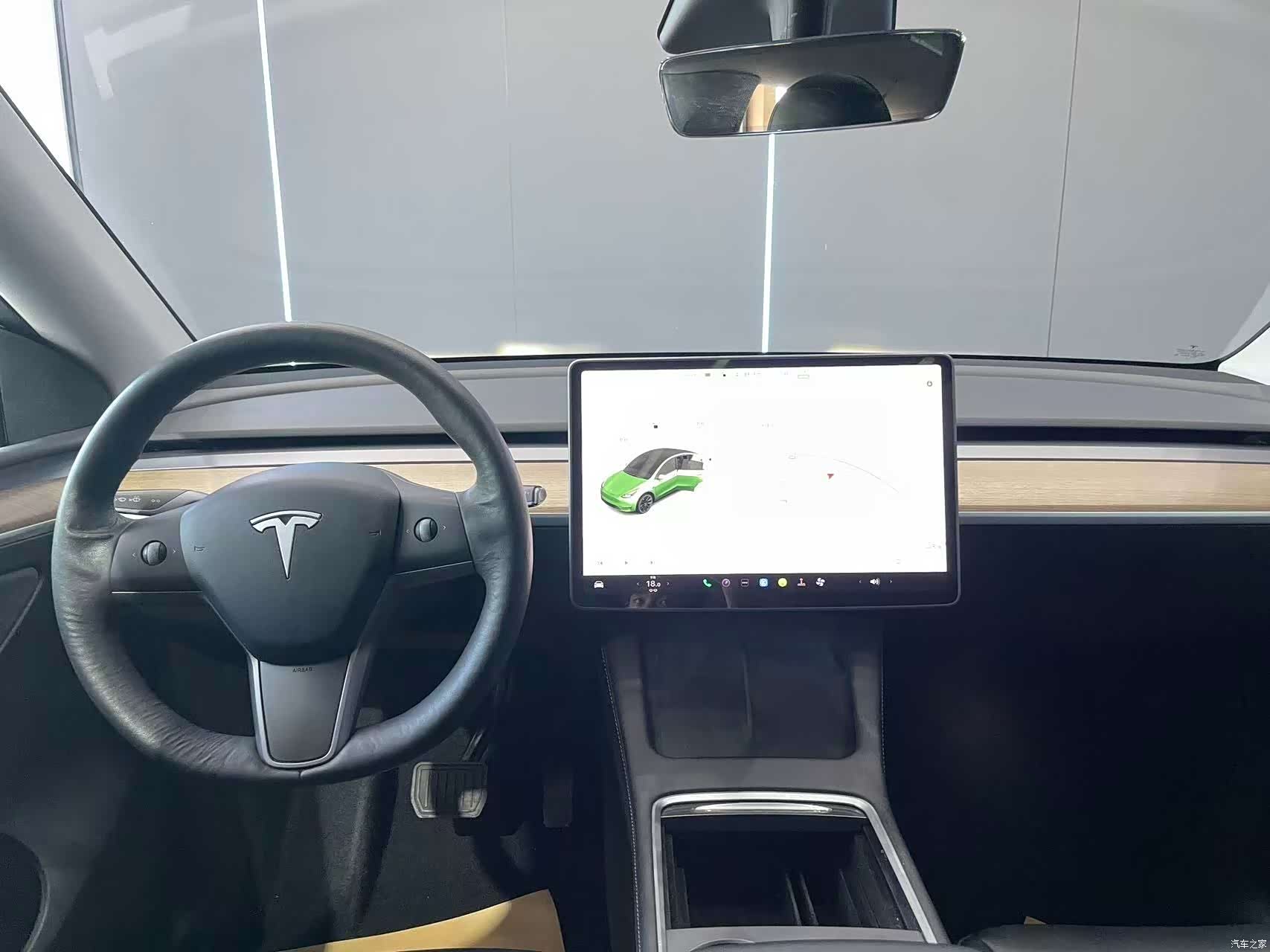 Tesla Model Y, 2021 11