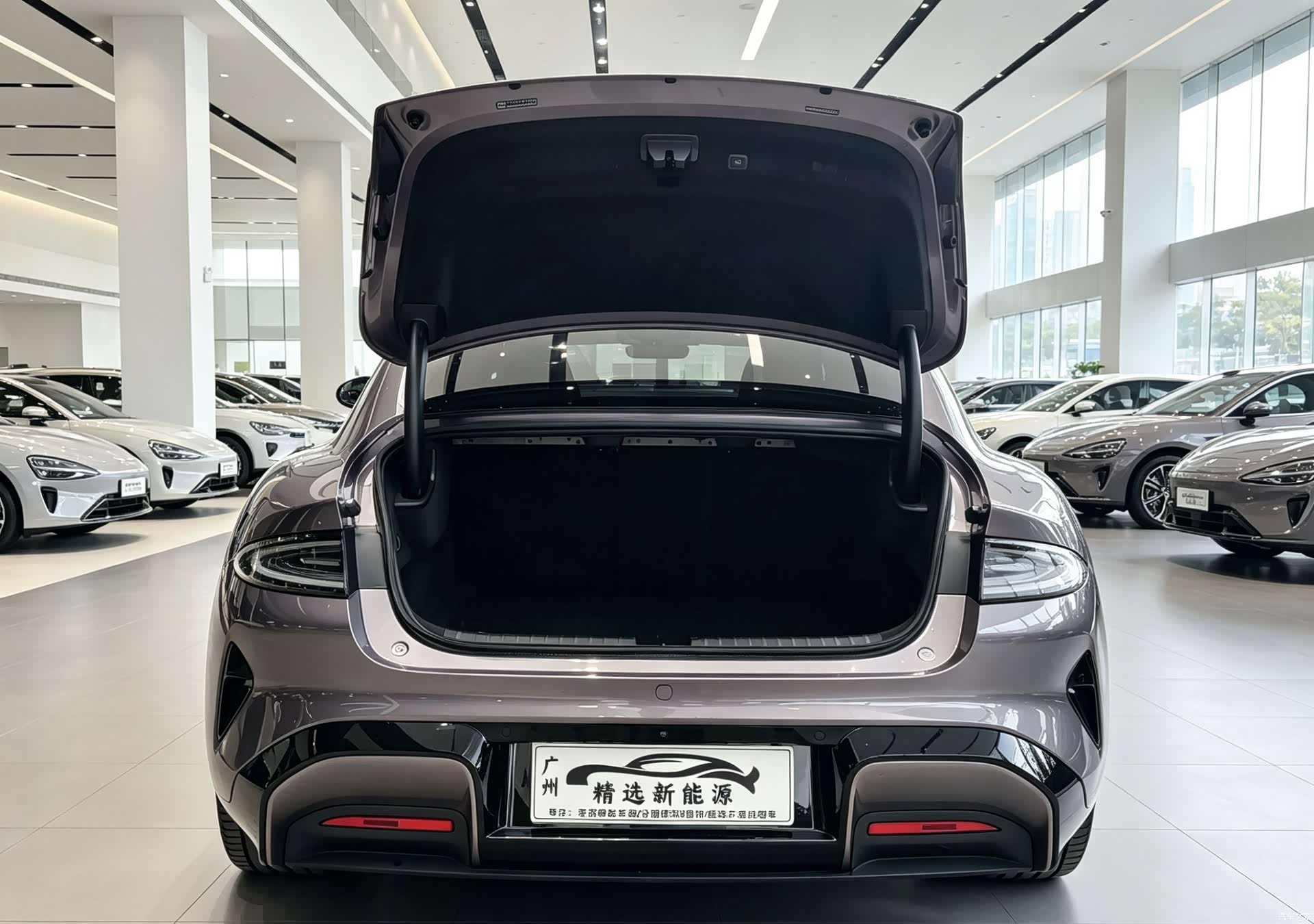 Xiaomi SU7, 2025 21