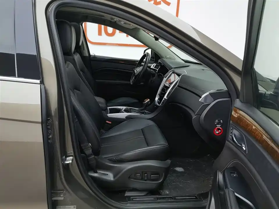 Cadillac SRX
