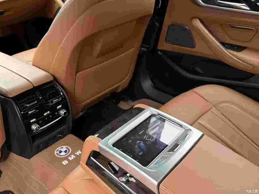 BMW 5 Series, 2017 10