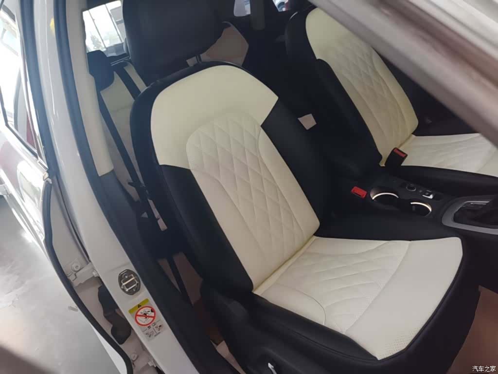 Audi Q3, 2018 25
