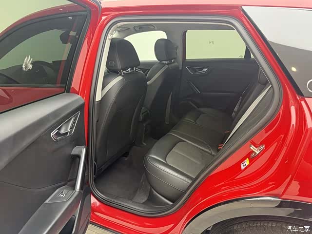 Audi Q2L, 2021 15