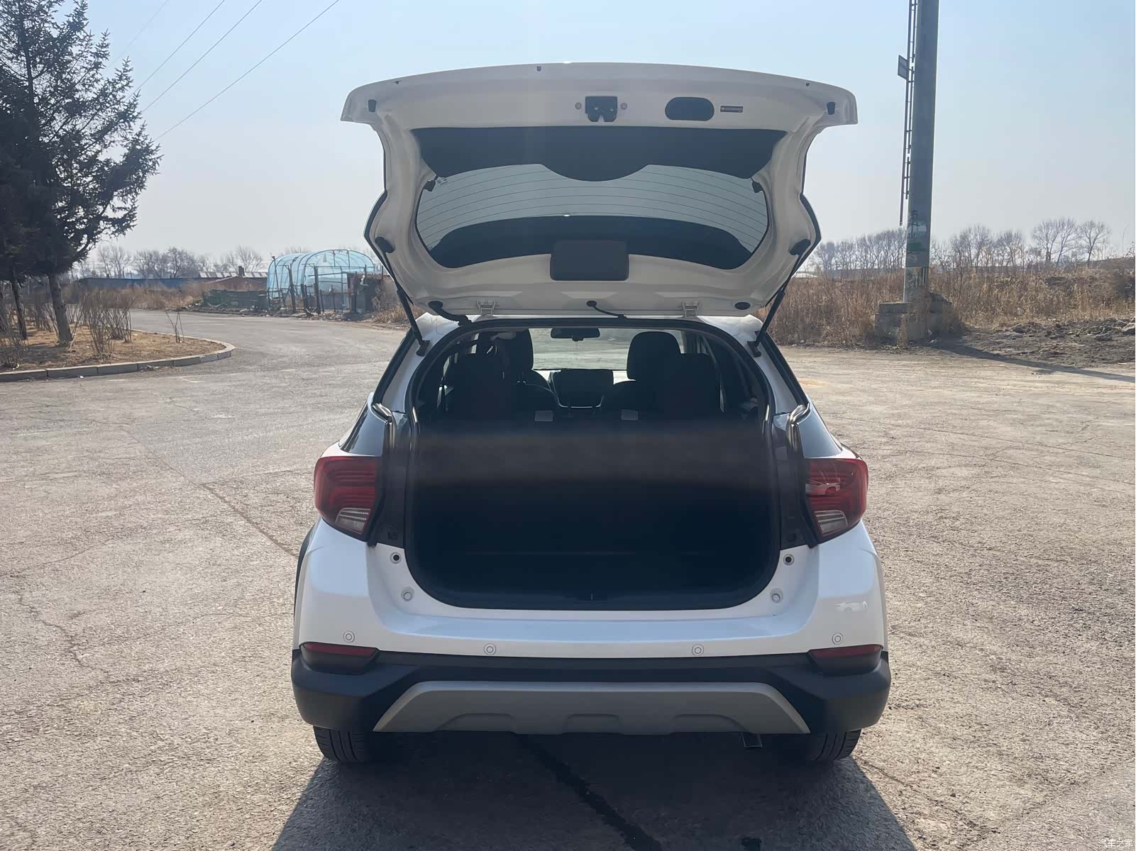 Toyota YARiS L, 2022 21