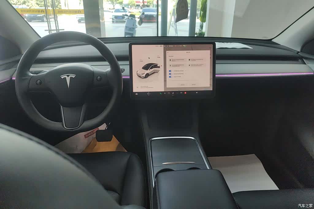 Tesla Model Y, 2024 12