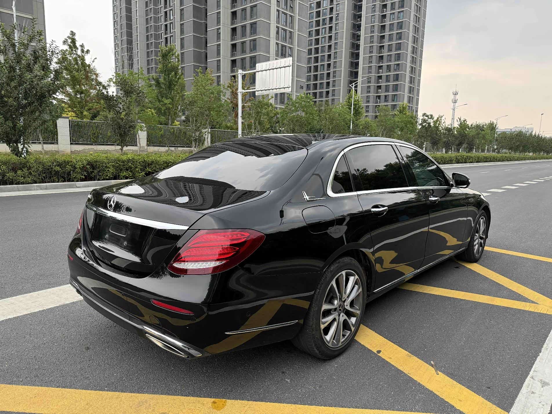 Mercedes-Benz E-Class, 2019 9