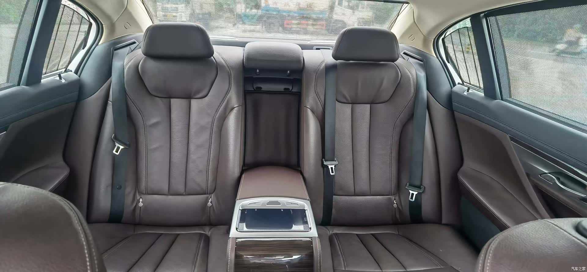 BMW 7 Series, 2016 все фото