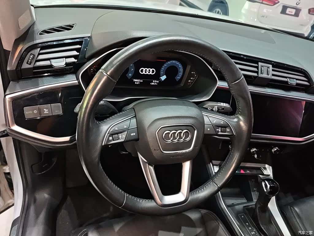 Audi Q3, 2021 6