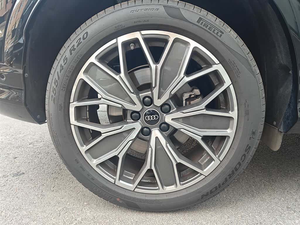 Audi Q5L, 2026 15