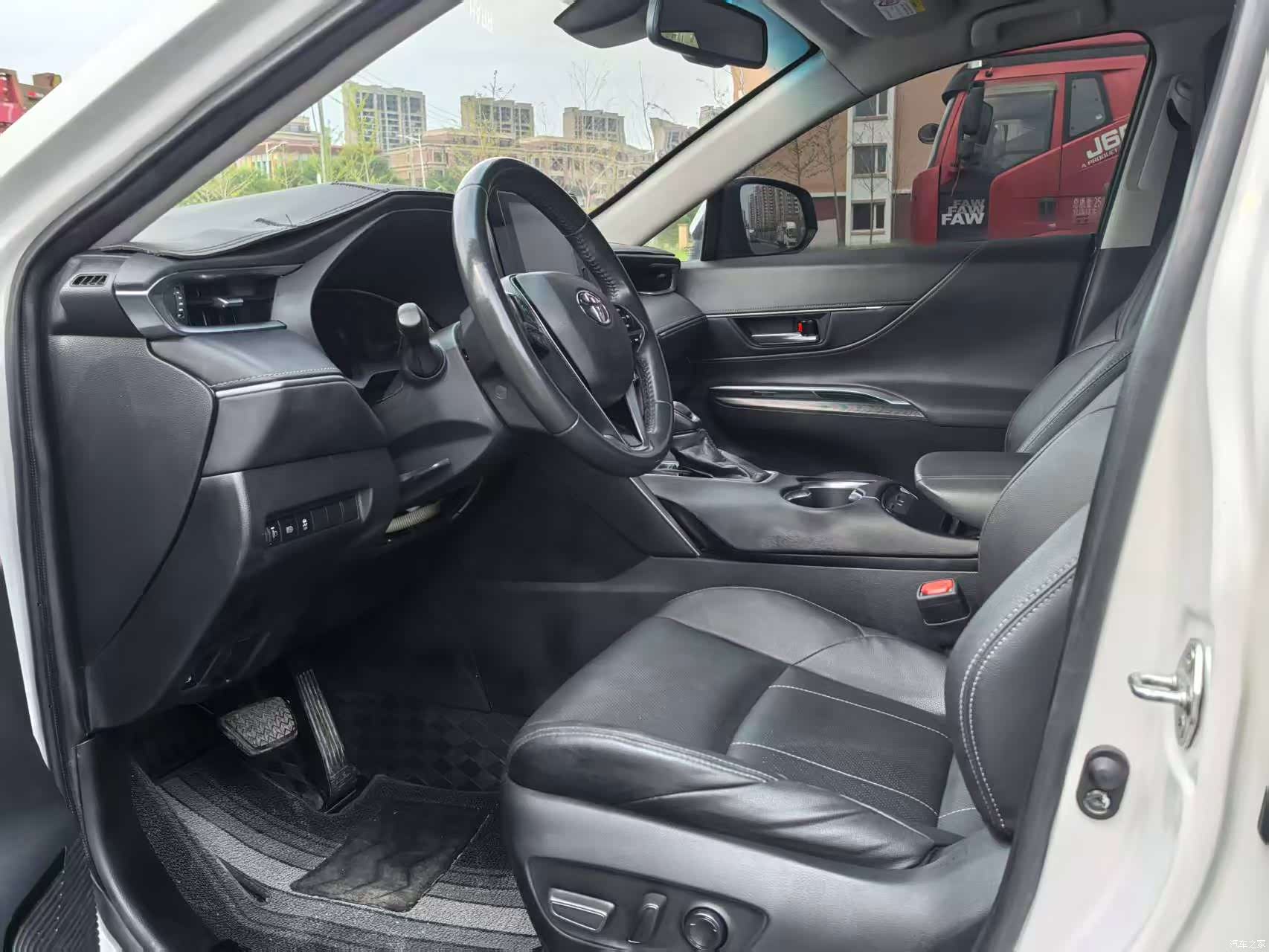 Toyota Harrier, 2023 4