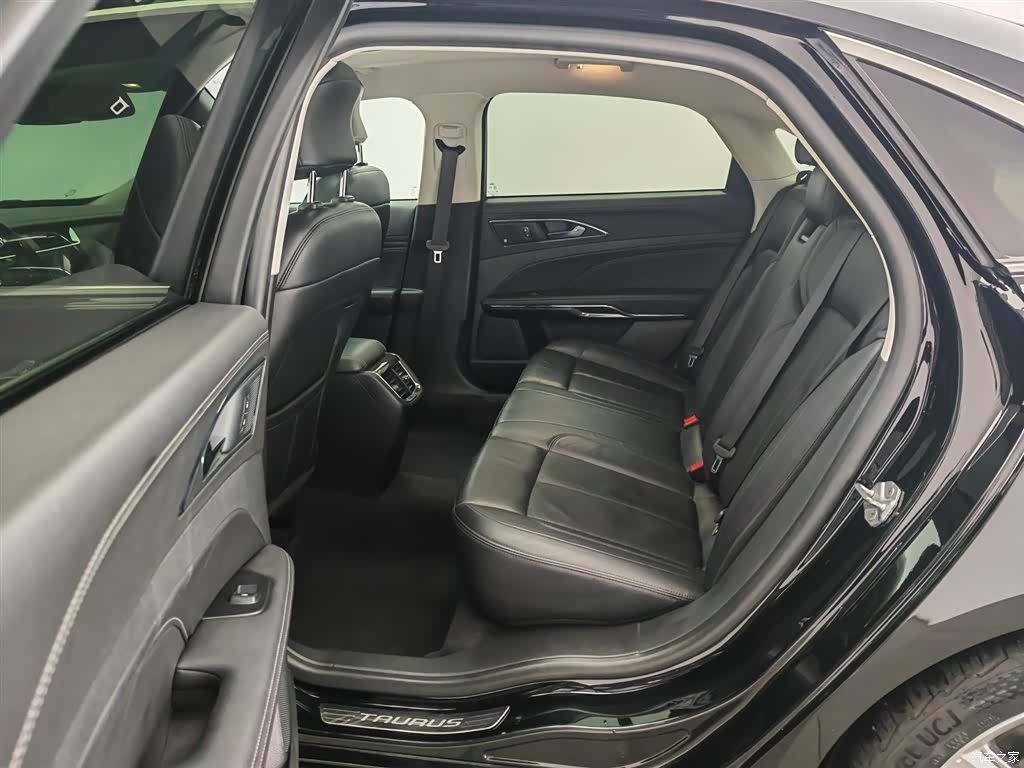 Ford Taurus, 2021 15