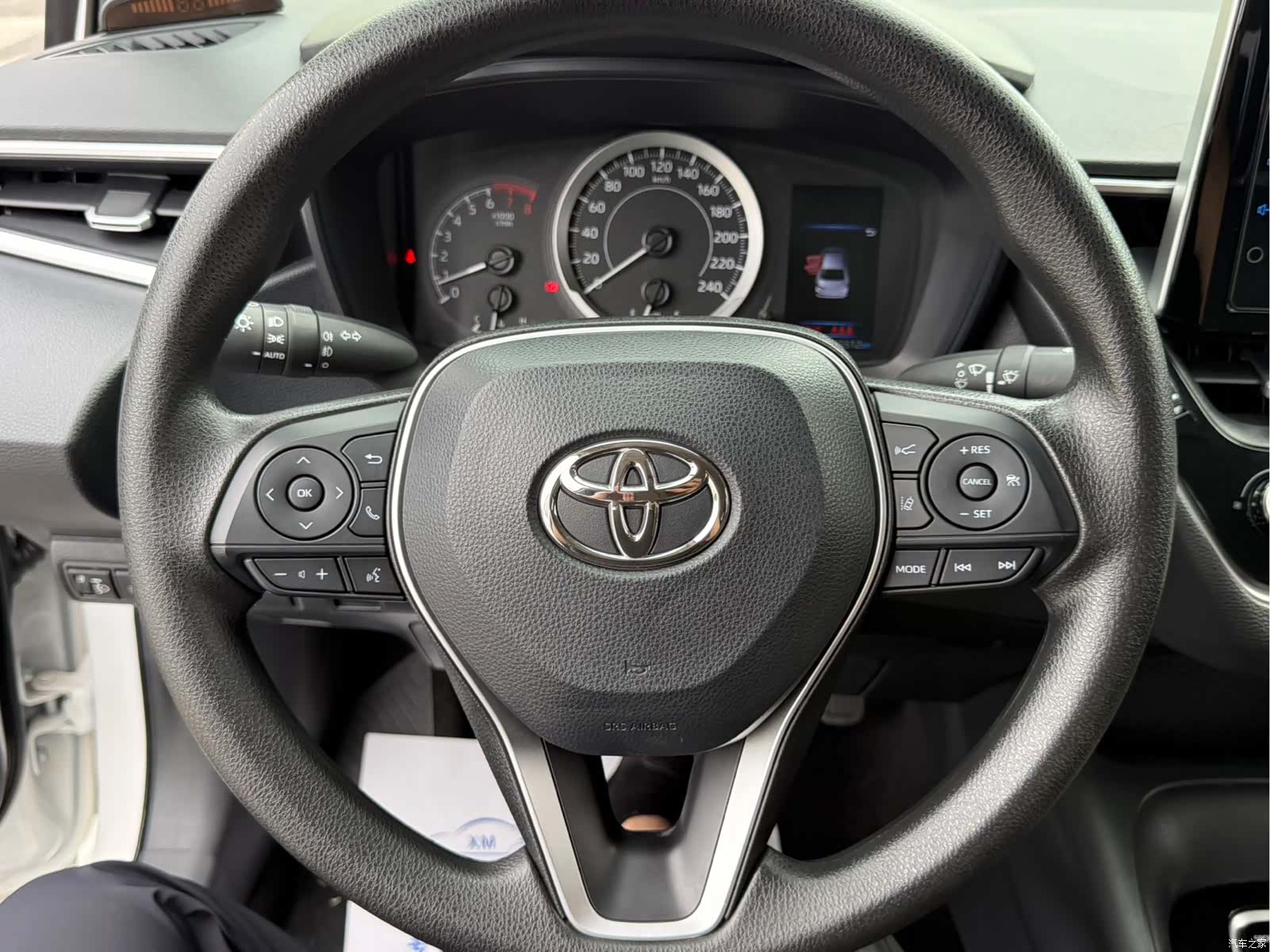 Toyota Corolla, 2023 13