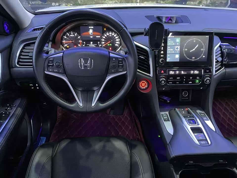 Honda Crown Road